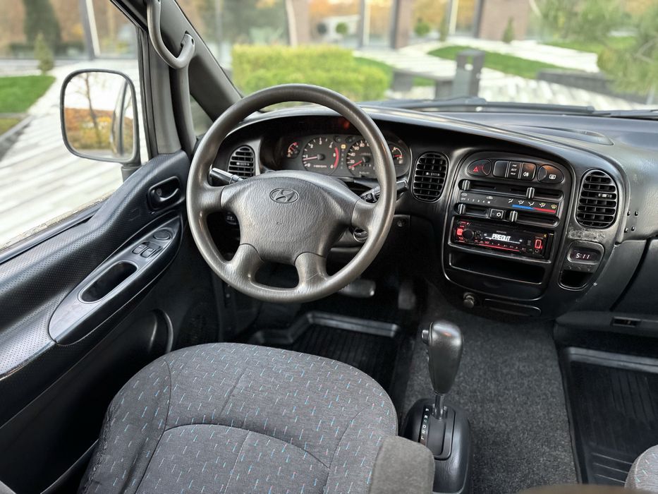 Hyundai H200 2.5 автомат