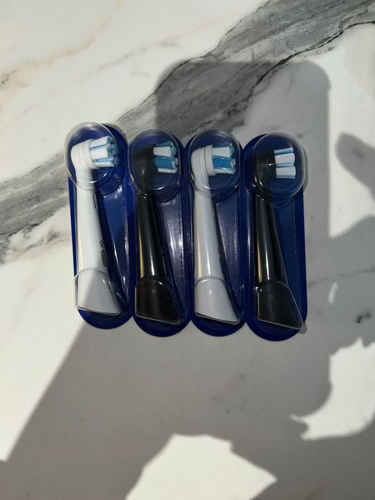 Електрична зубна щітка Oral B iO8 Duo Pack/Нова/Ідеальний подарунок