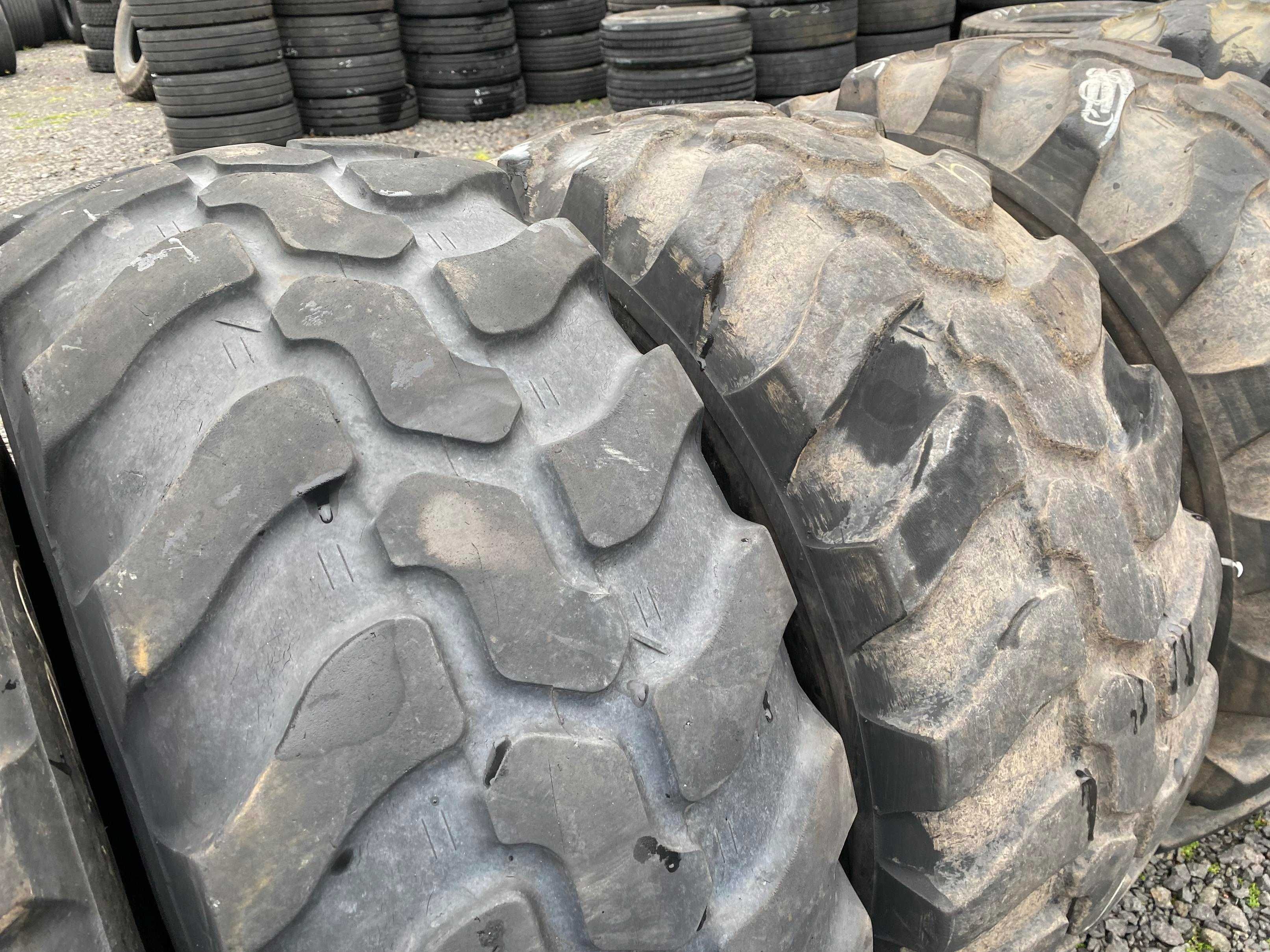 Opony 405/70R18 DUNLOP SPT9 Przemysłowe 60% bieżnika 15.5R18 SP T9