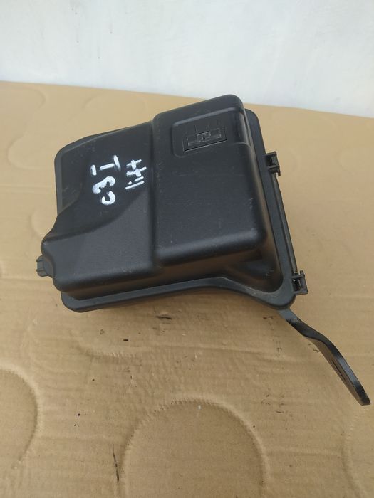 Obudowa skrzynki bezpieczników Citroën C3 I