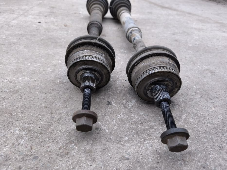 Продам полуоси привода на audi a4 b5 1.6 бензин