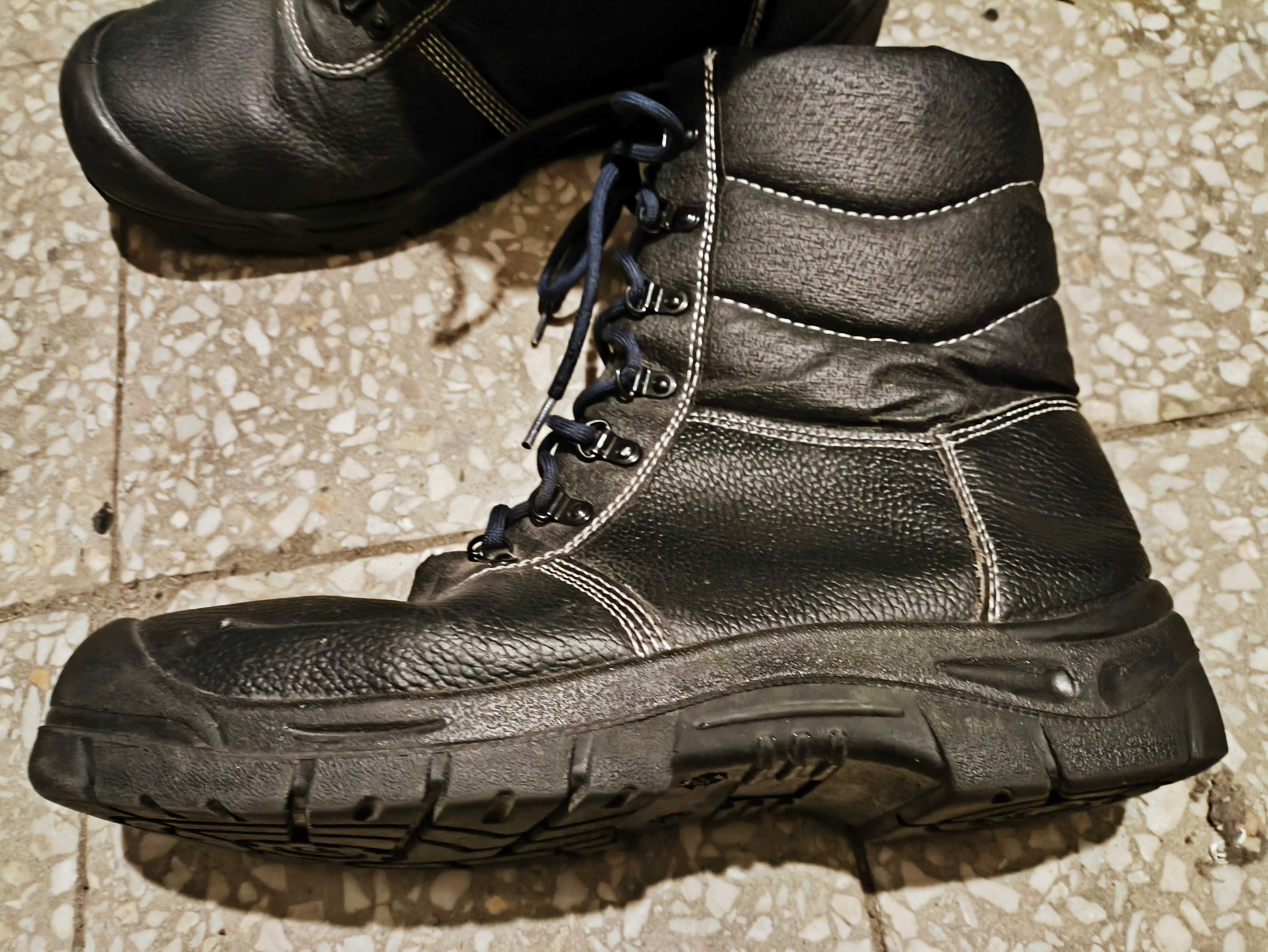 Ocieplane buty robocze z noskami za kostkę 46