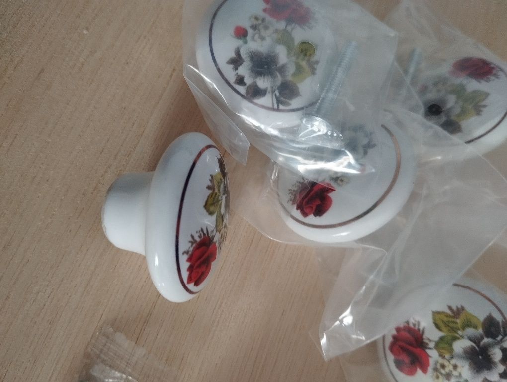 Uchwyt - Gałka ceramiczna