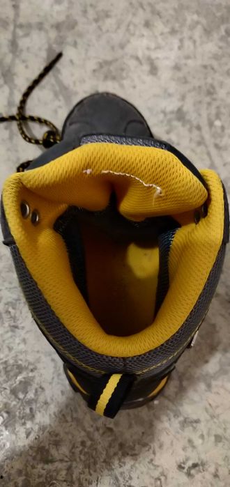 Buty górskie dla chłopca