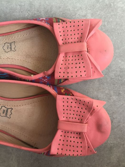 Sabrinas Tamanho 36 rosa com laço menina