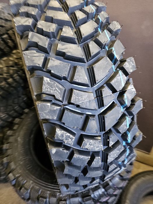 Opony Collin"s 255/60 R18 Breaker Mud-Terrain
