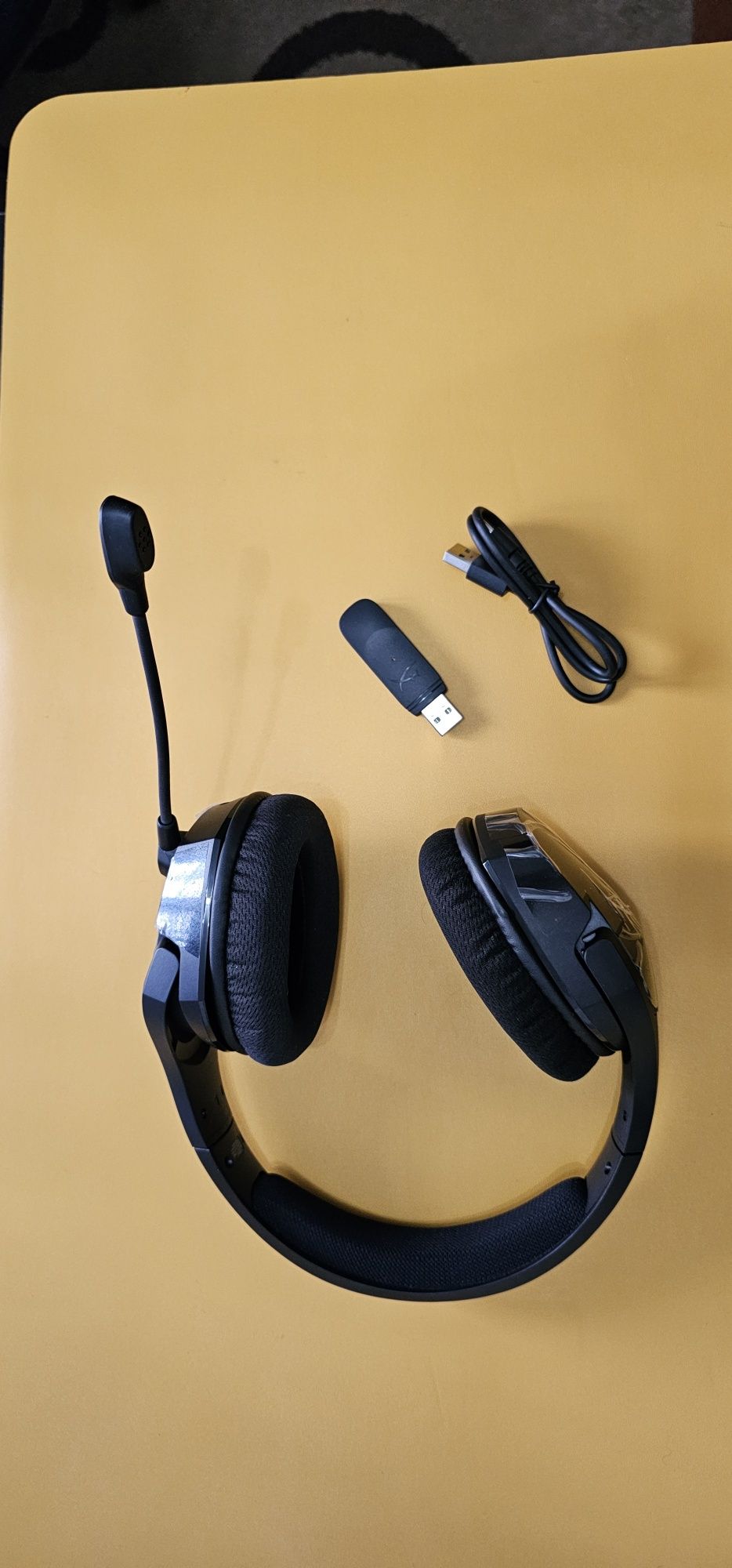 HyperX Cloud Stinger Core Auriculares sem fios leves para jogos