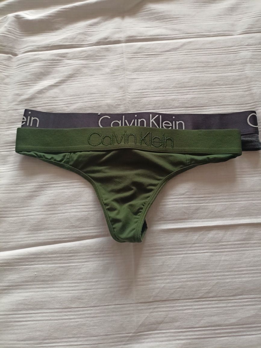 Stringi Calvin Klein