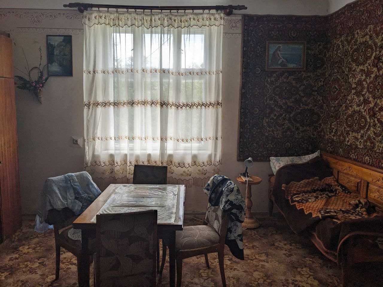 Продається будинок у м.Рогатин на вул. П.Могили,  у 2хв. від центру