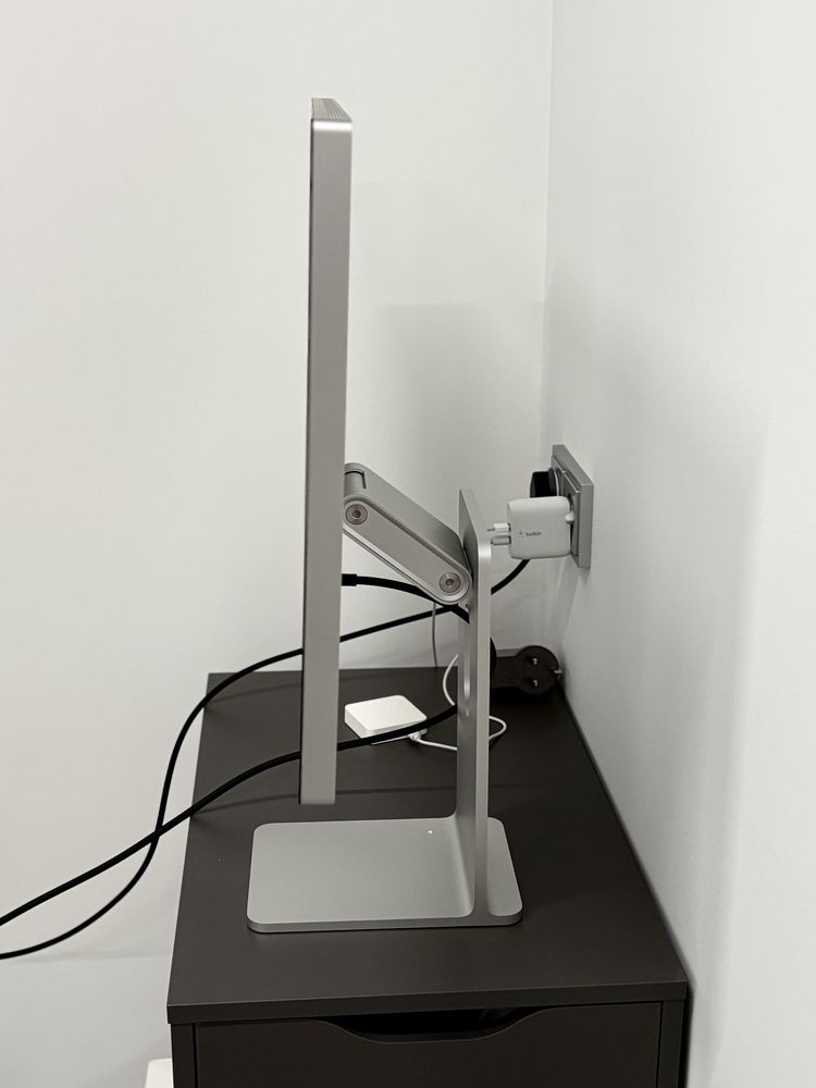 Монітор Apple Studio Display підставка з регулюванням (A2525, MMYV3)