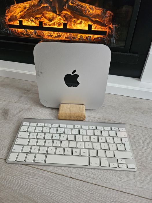 Mac Mini A1347 2015, i5, 8/256 + Apple Kayboard + Монітор 24