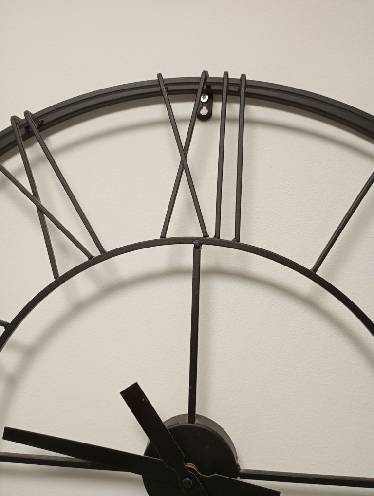 Relógio de Parede Metálico Preto