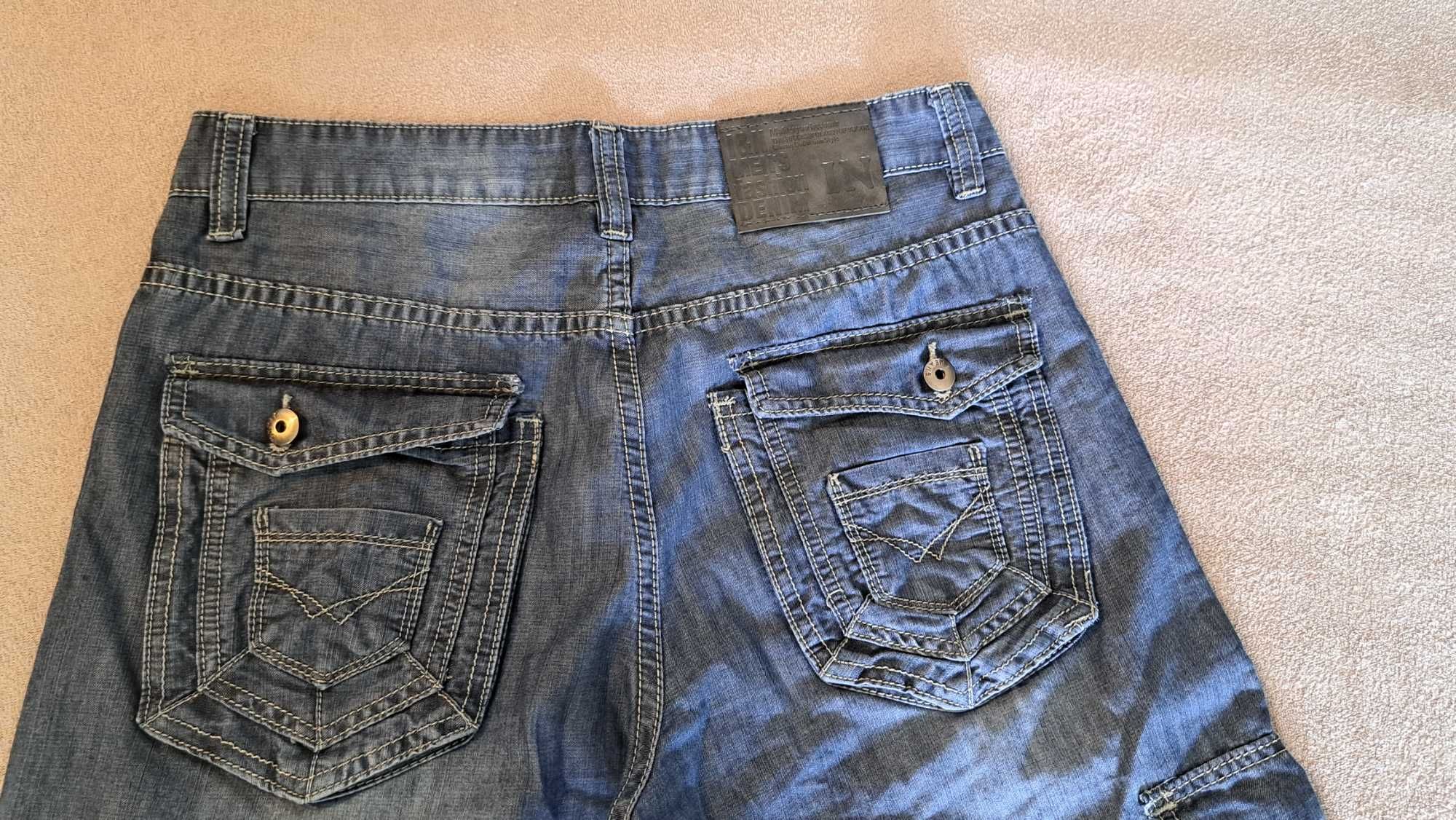 Męskie krótkie spodenki dżinsowe, jeans, rozmiar 32