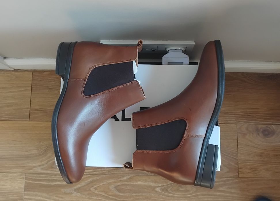 -60% Botki Aldo. R. 38. W. 24,5 cm. Skóra naturalna.