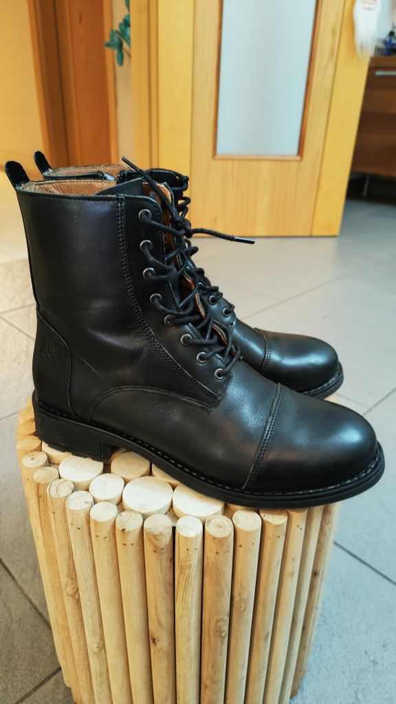 Botas de cabedal homem