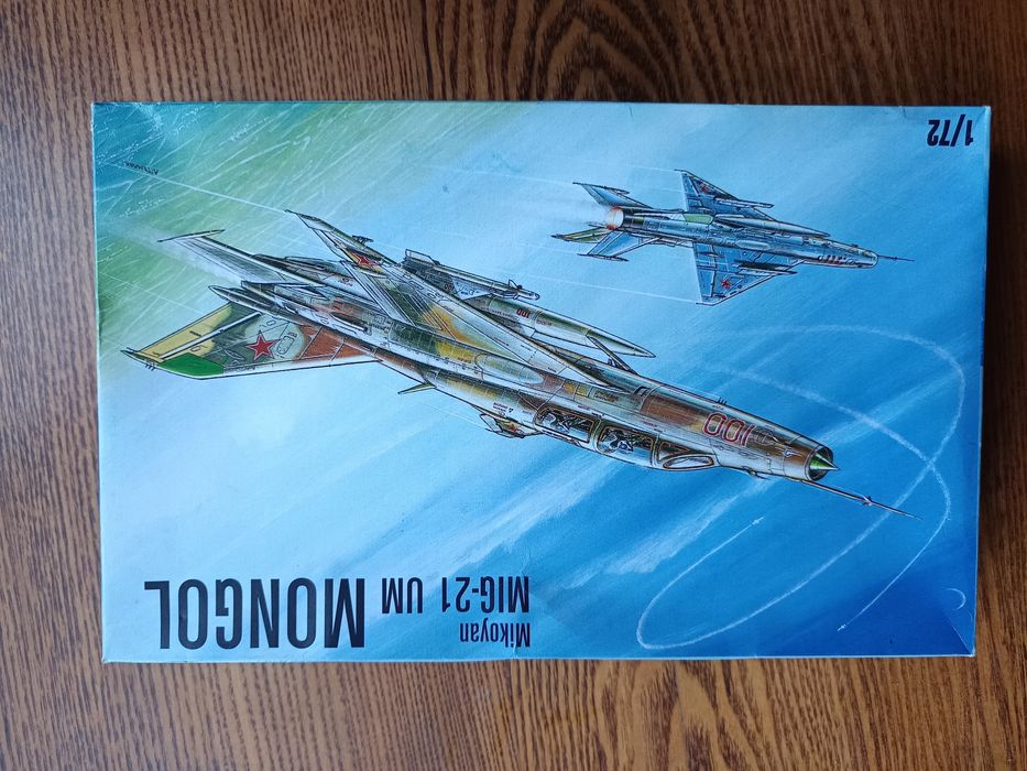 Сборная модель самолета МиГ-21, 1/72 масштаб