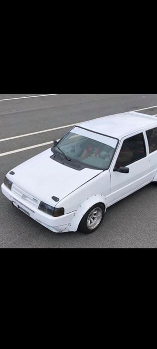 Fiat uno para lazer . Preparação de pista.