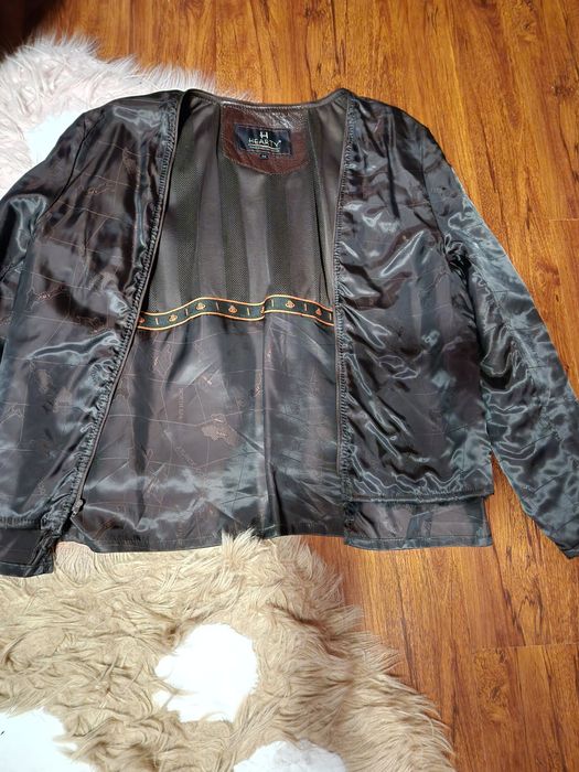 Продам кожаную куртку