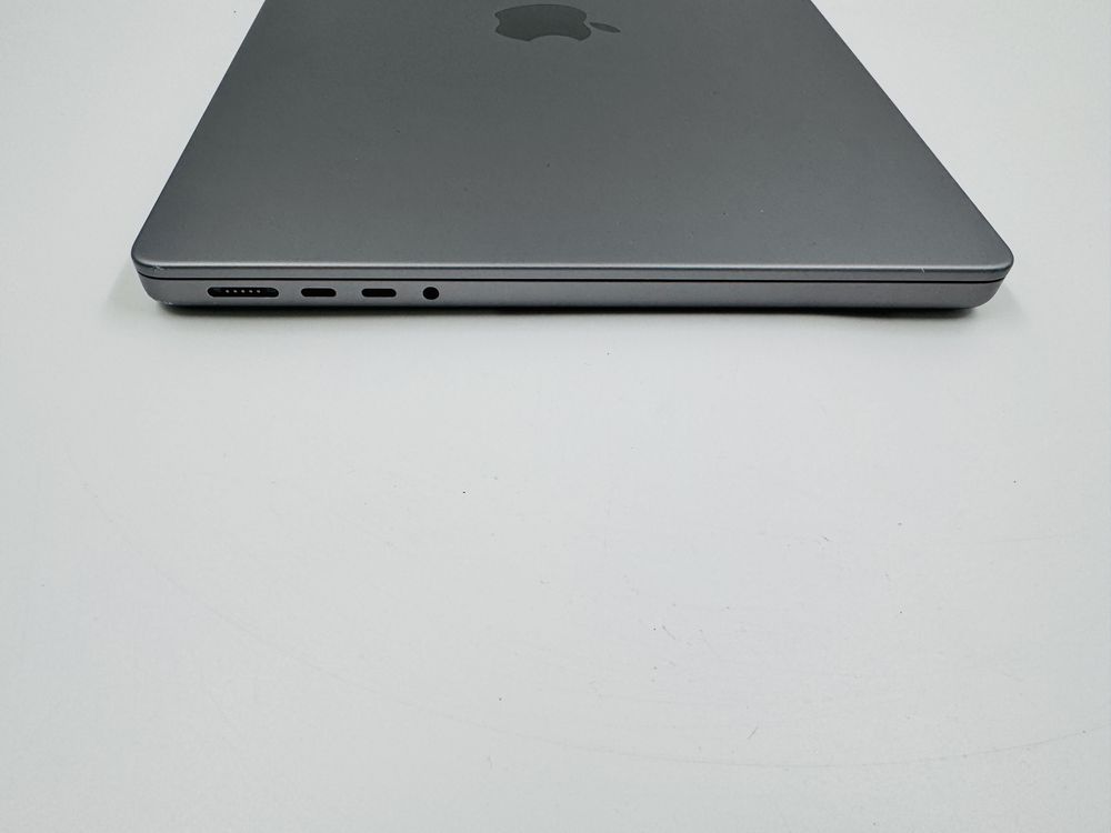 Apple MacBook Pro 14 2023 M3 8GB RAM 512GB SSD IL5603