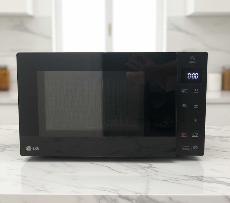 LG NeoChef MH6336GIB Micro-ondas com Grill – 23L / 1000W