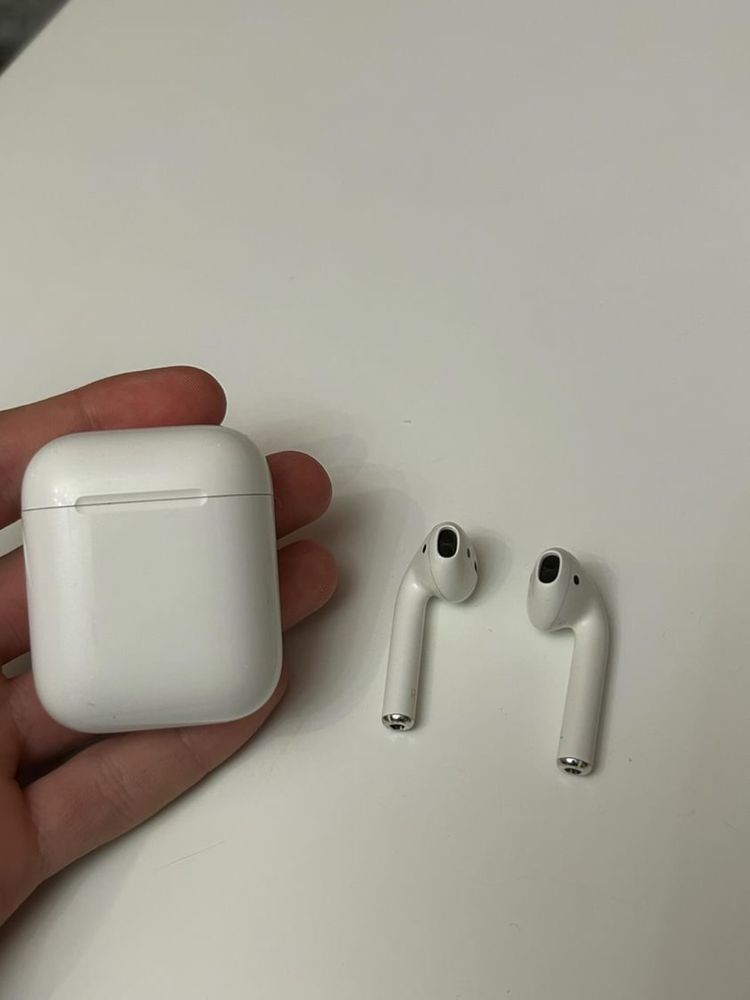 Оригінальні AirPods 2