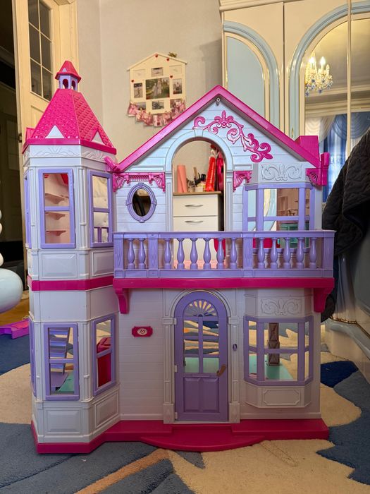 Іграшковий будиночок