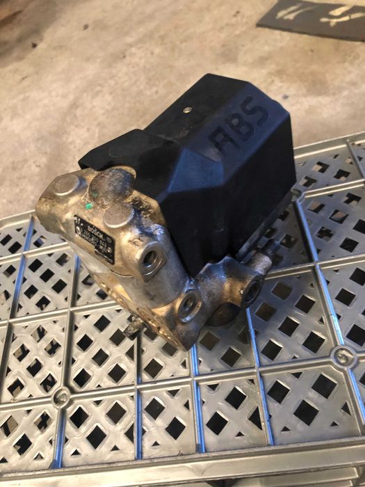 ABS Mercedes 250D turbo W124