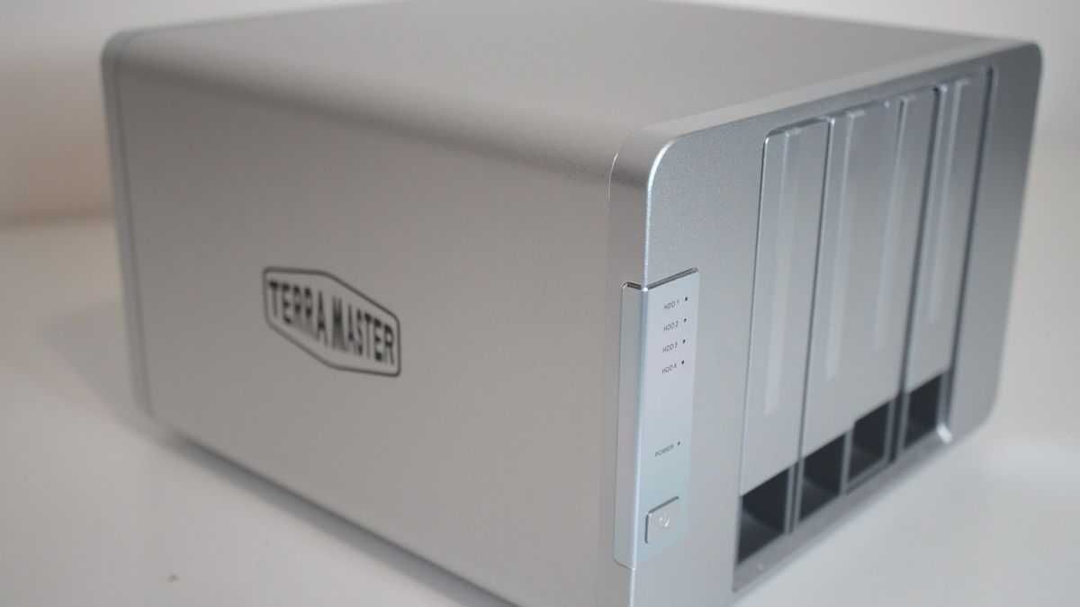 TERRAMASTER F2-223 e 4-300D