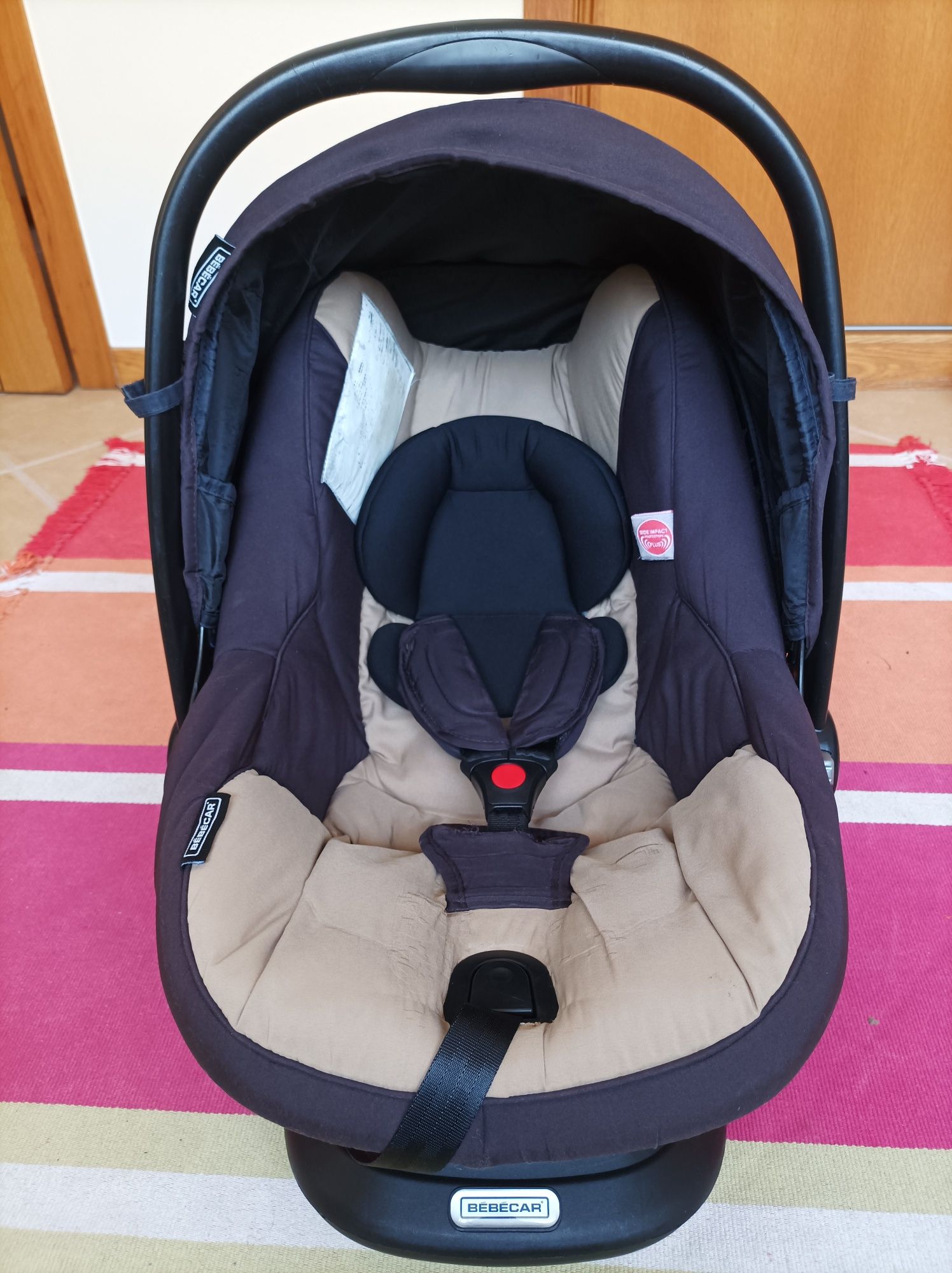 Carro de bebé marca Bébécar Ip-op e acessórios