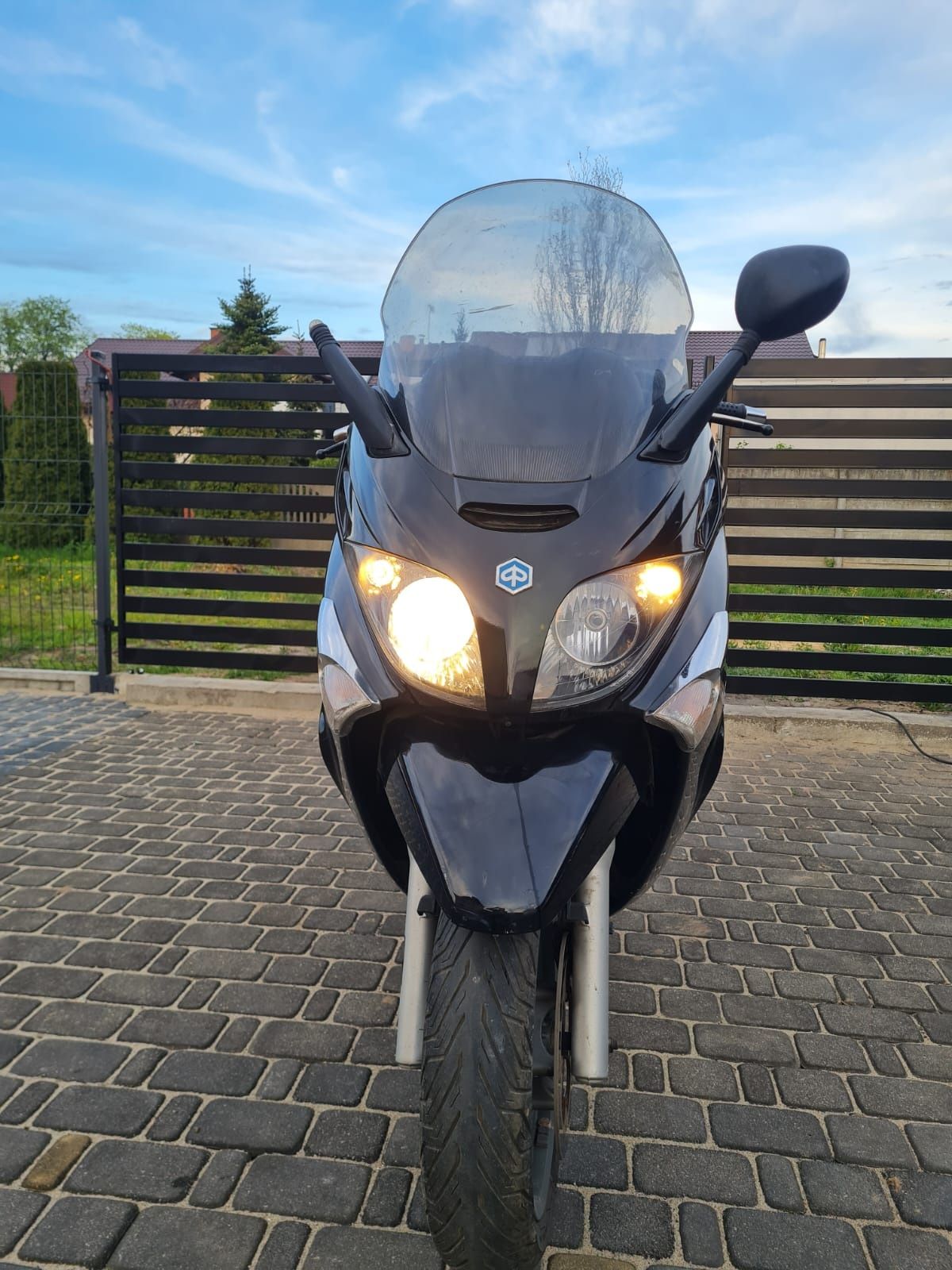 Skuter Piaggio Xevo 125