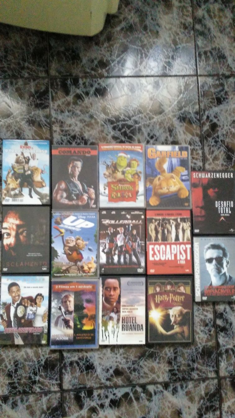 60 DVDs originais 3 euros cada