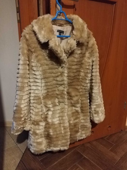 Kozuszek damski  beż