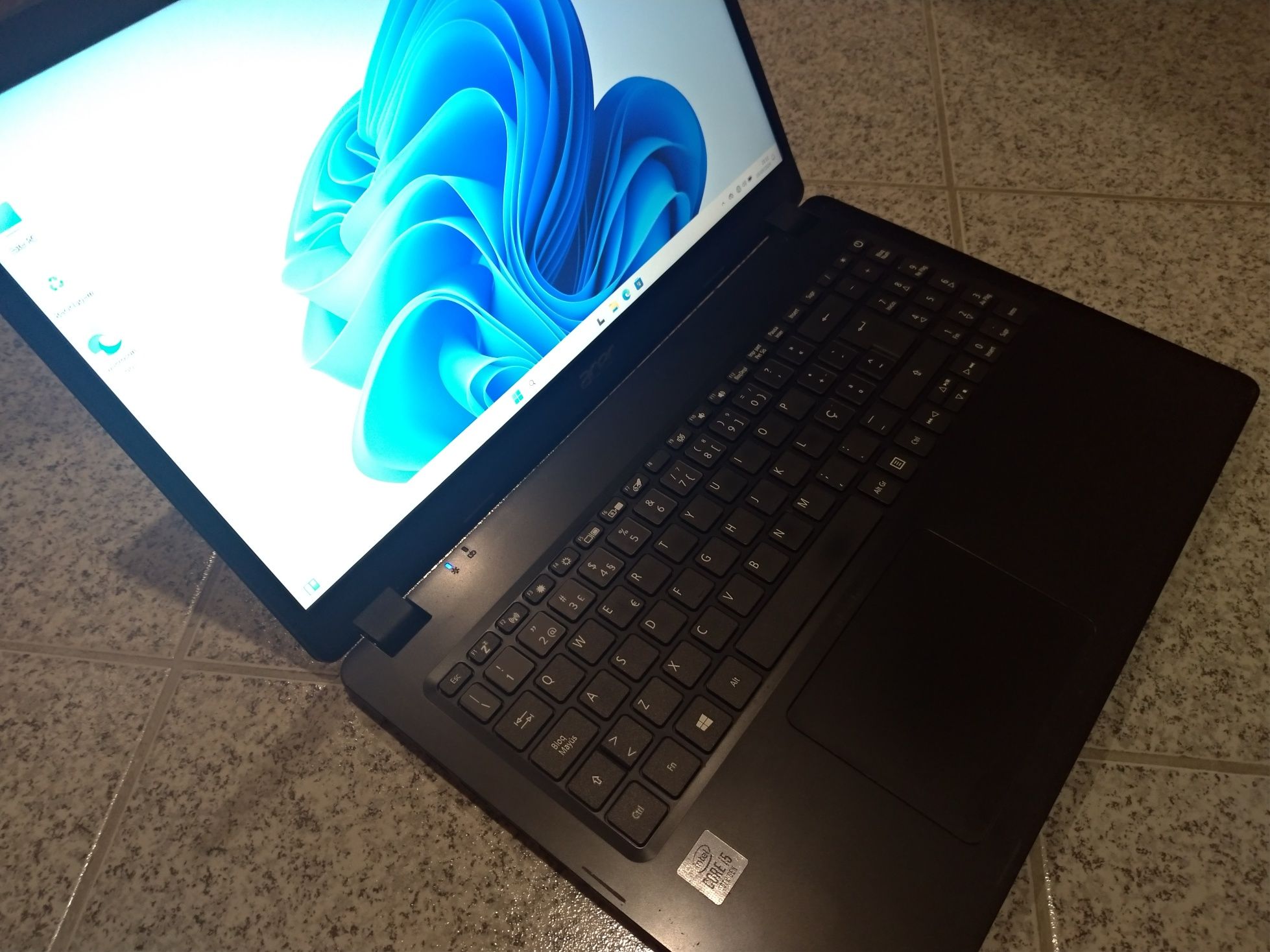 Portatil Acer Extensa EX 215-51