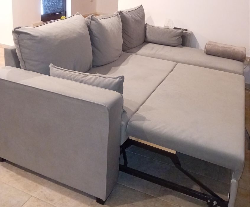 Sofá cama com chaise long
