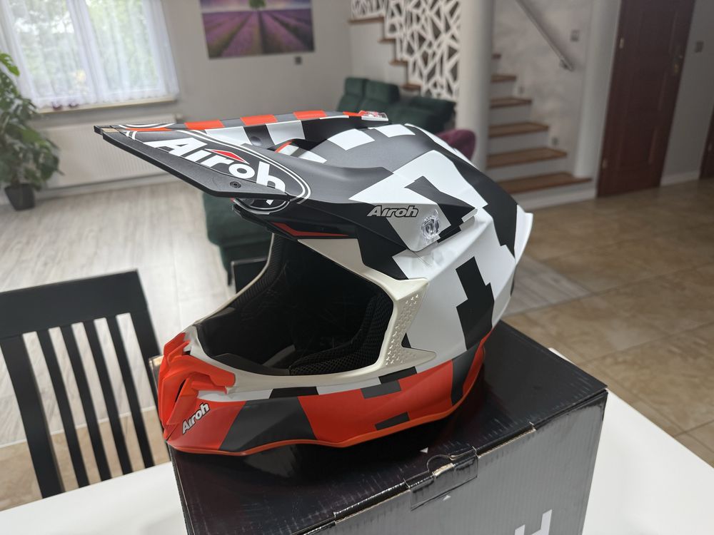 Kask AIROH Twist 2.0 Frame Orange Matt rozmiar L