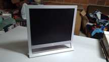 Monitor Sony em bom estado.