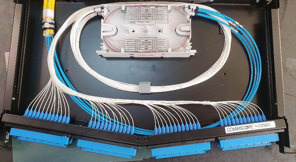 Spawanie światłowodów + pomiary + budowa sieci FTTH/LAN