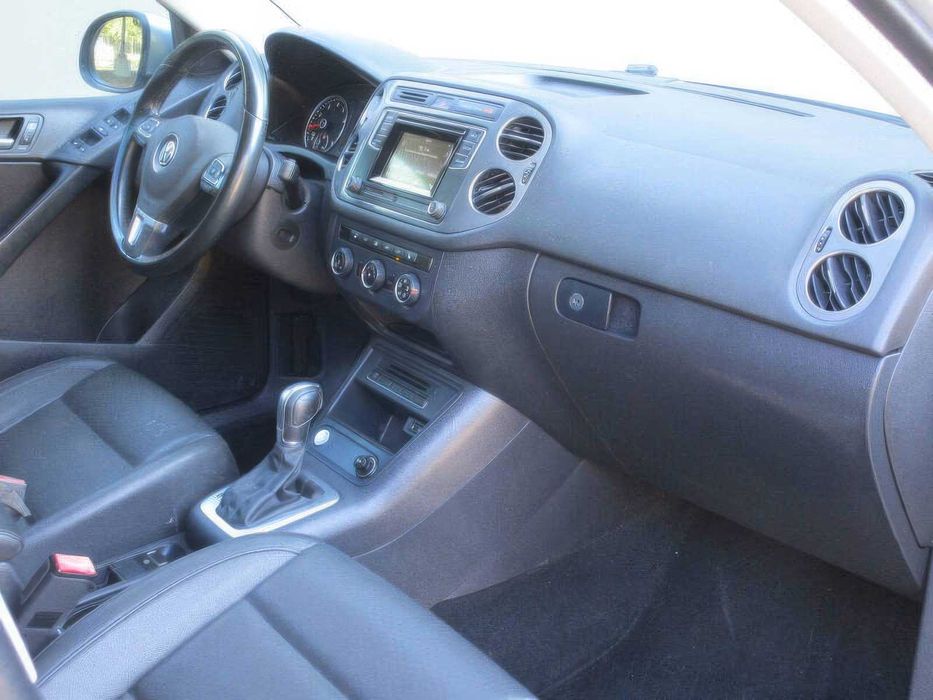 Volkswagen Tiguan      2016