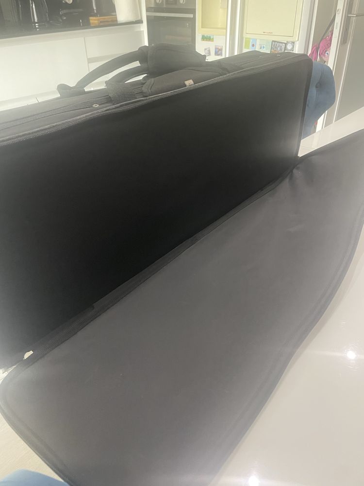 Mala para transportar violino