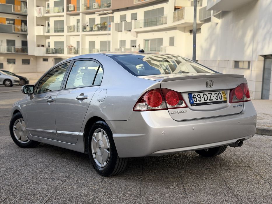 HONDA CIVIC 4DR HYBRYDID
