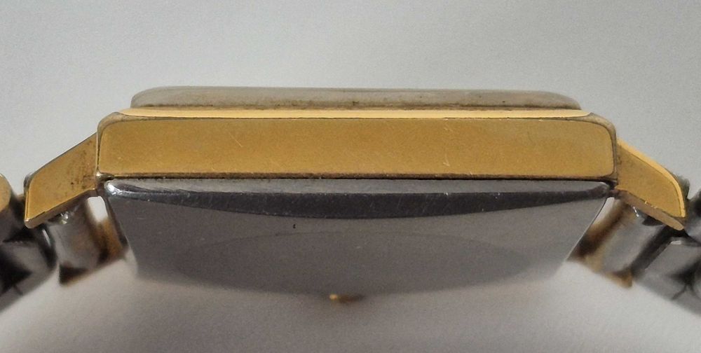 Винтажные наручные часы SLAVA (Слава), 21 камень, 20AU, USSR