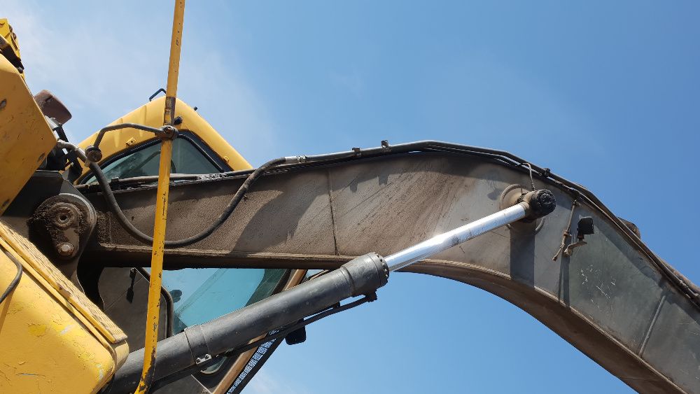 koparka volvo ec 240 B ramie kopiące banan sztil ec210 c