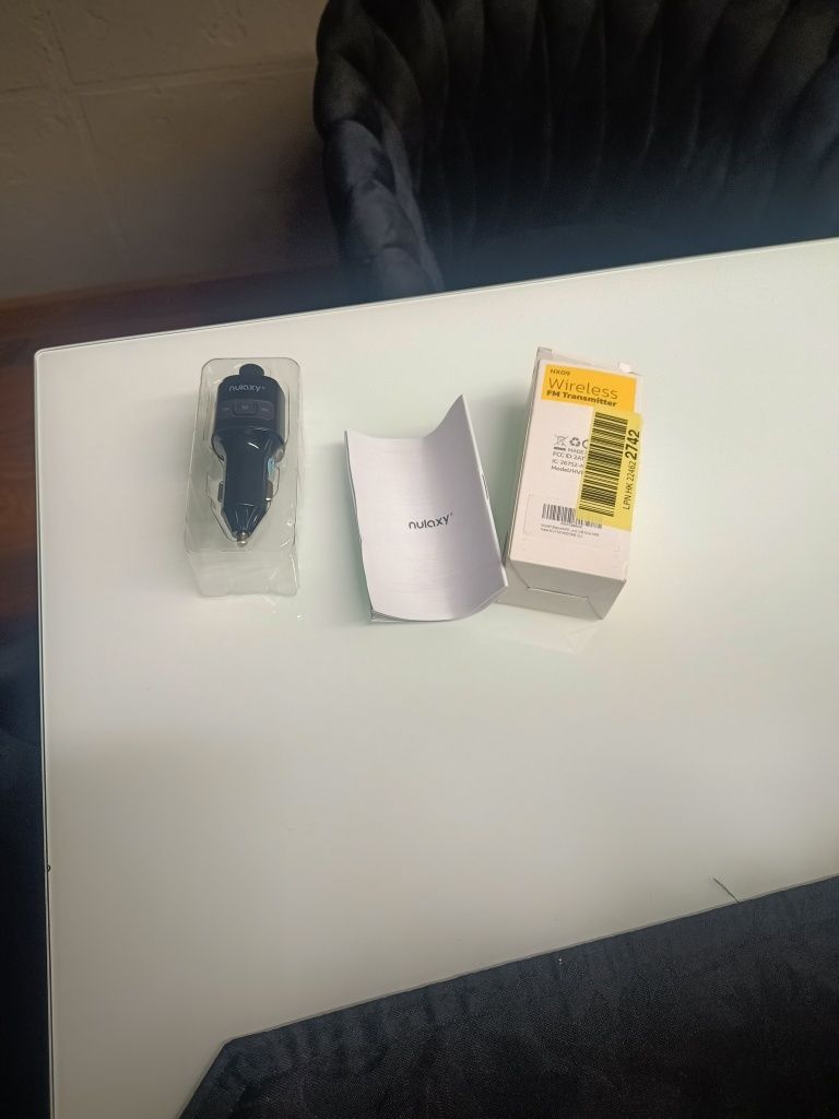 Transmiter bluetooth FM samochodowy SZYBKA ładowarka PD 23W QC3.0 USB