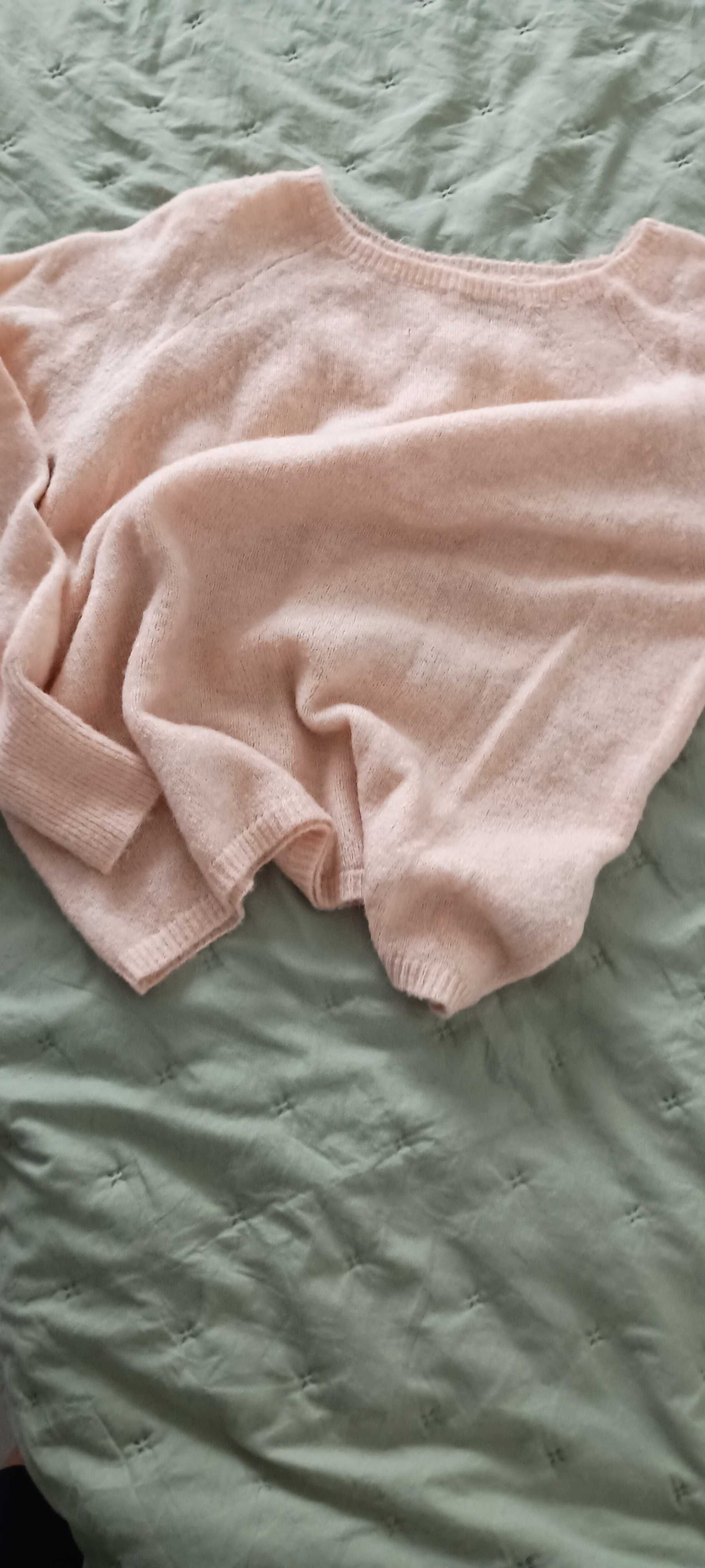 Sweter damski brzoskwiniowy