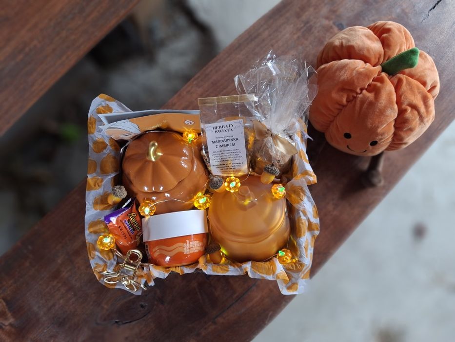 Jesienny kosz prezentowy- Boo Basket