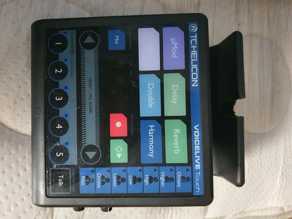 TC HELICON voice live touch - processador de efeitos para voz