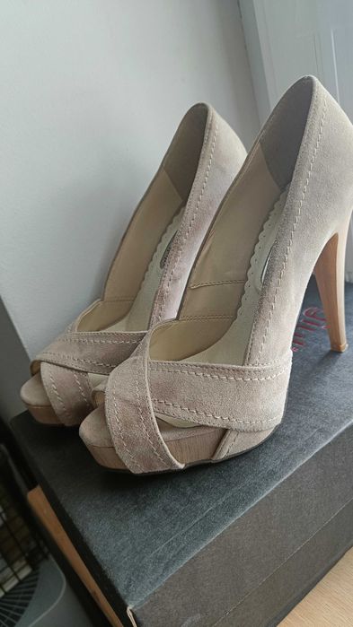 Giulio Santoro by presto 37 - Szpilki. Czółenka.