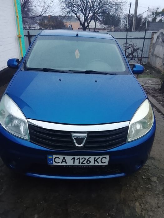 Продам автомобіль Dacia Sandero