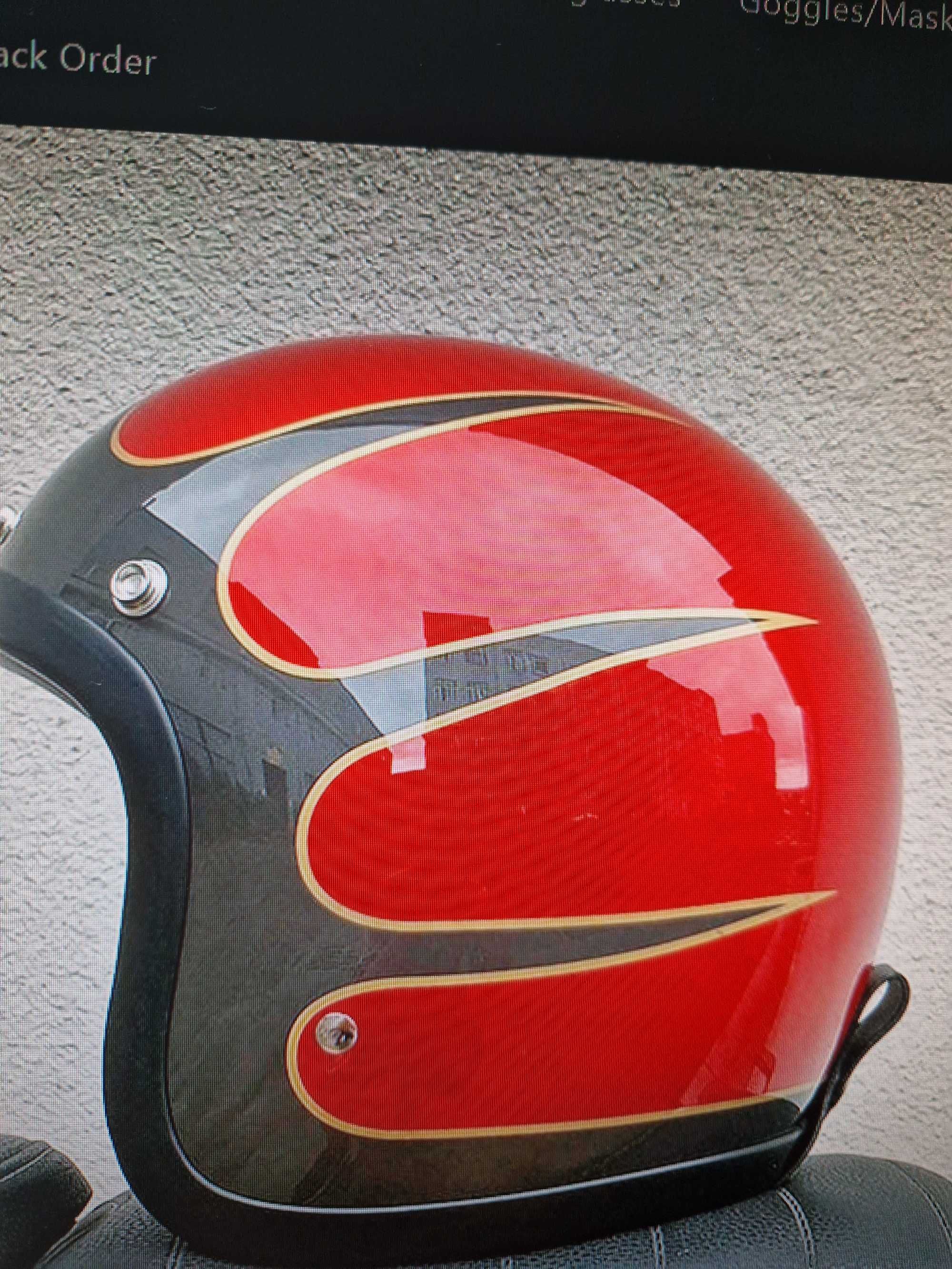 Capacete low profile NOVO