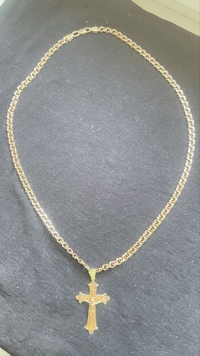 Золотий ланцюжок з крестиком плетіння бісмарк